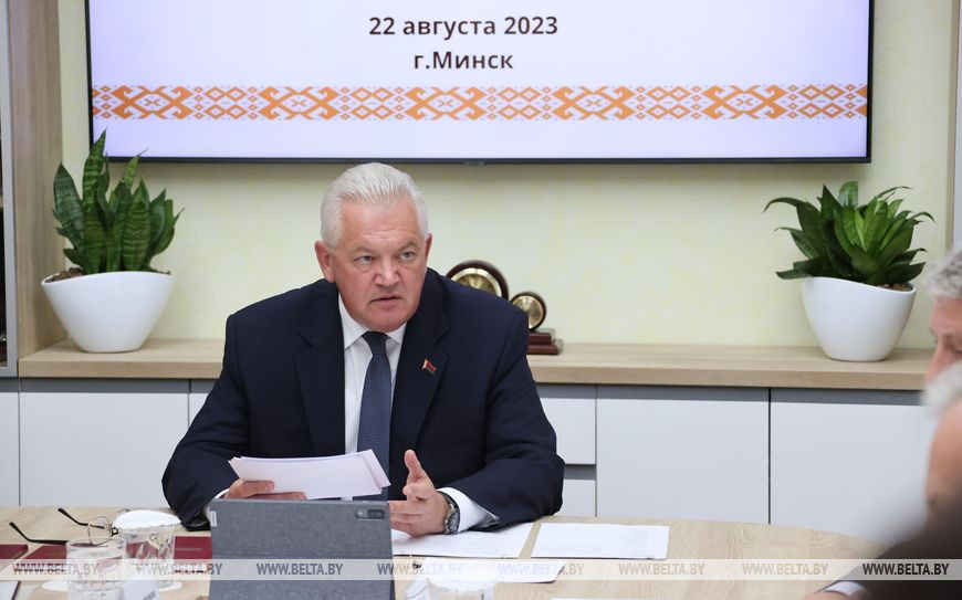 Игорь Карпенко