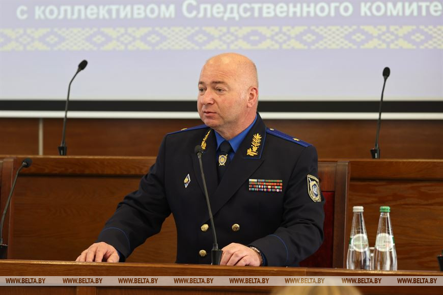 Дмитрий Гора Дмитрий Гора