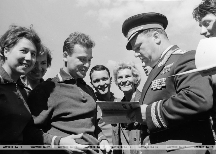 Трижды Герой Советского И.М. Кожедуб, июль 1966 года Трижды Герой Советского И.М. Кожедуб, июль 1966 года