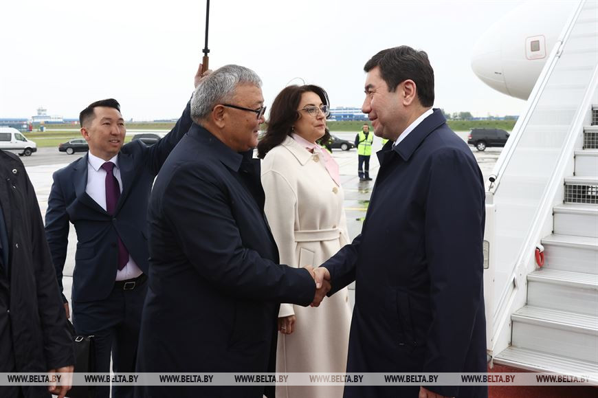 Во время встречи председателя Мажилиса Парламента Казахстана Ерлана Кошанова