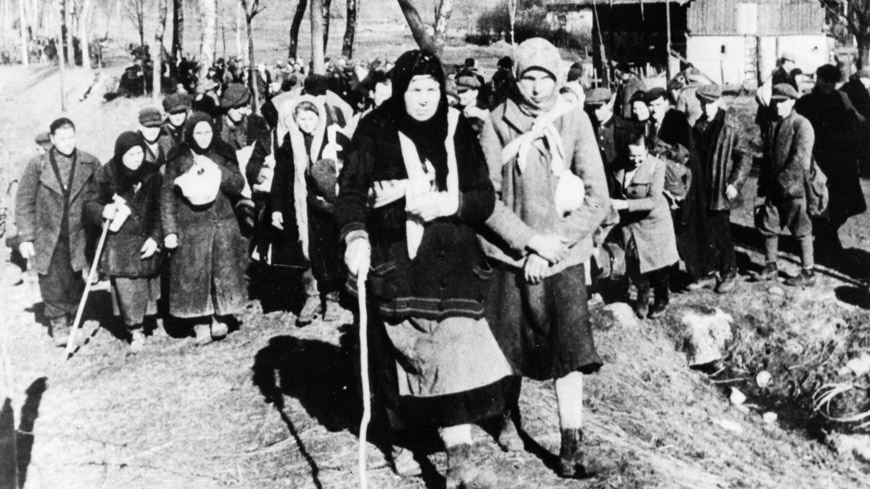 Апрель 1944 года. Белорусы возвращаются домой Апрель 1944 года. Белорусы возвращаются домой