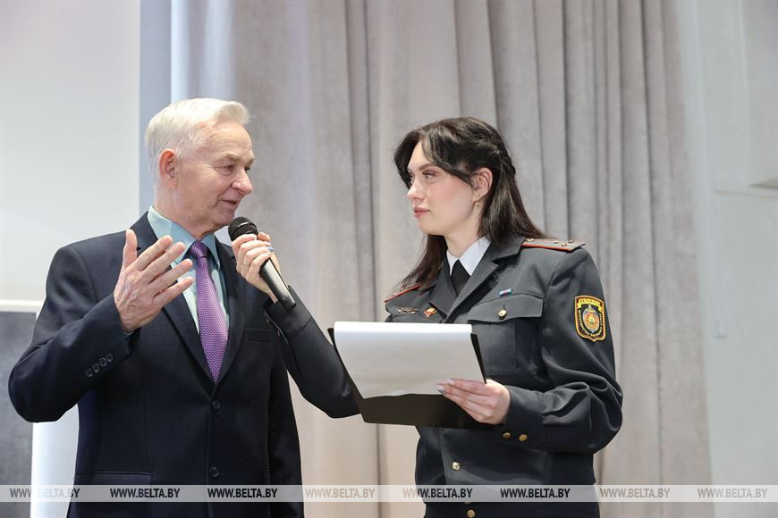 Юрий Сакмаркин Юрий Сакмаркин