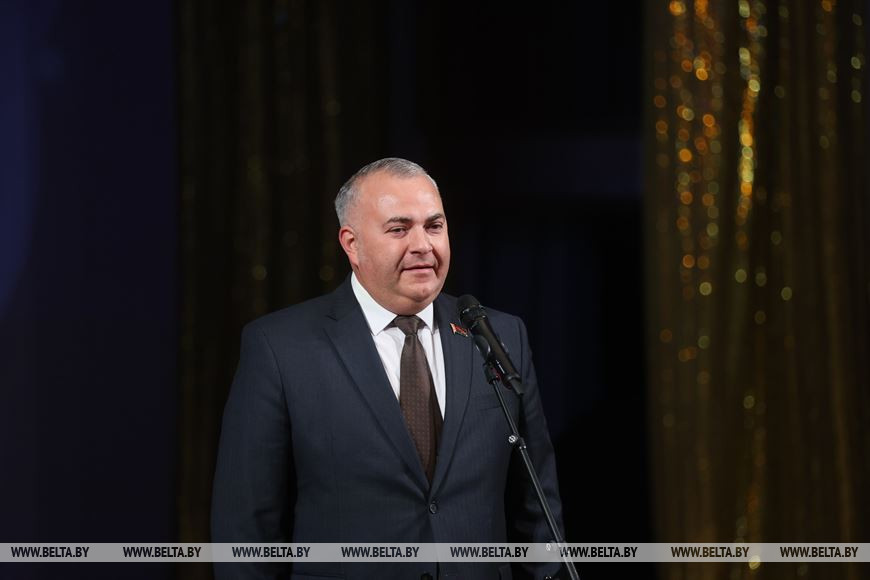 Андрей Бугров