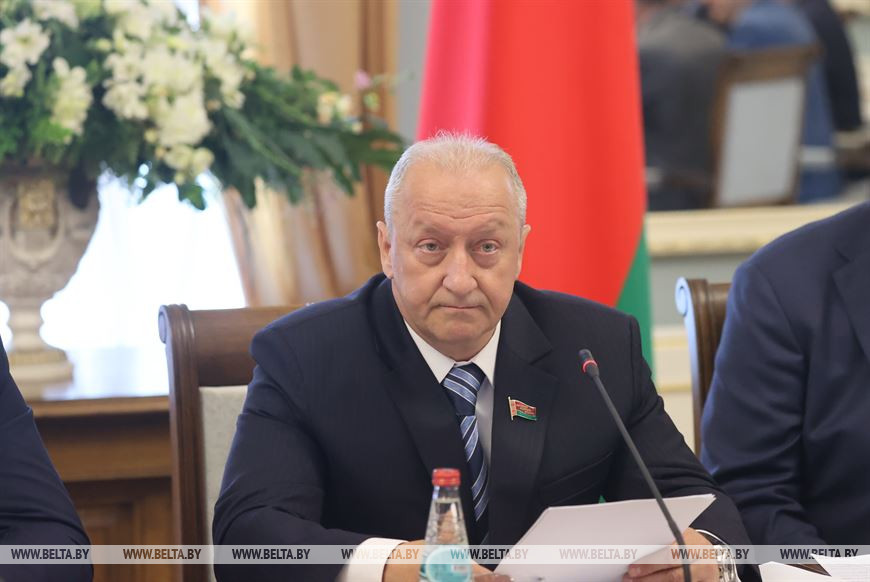 Олег Белоконев