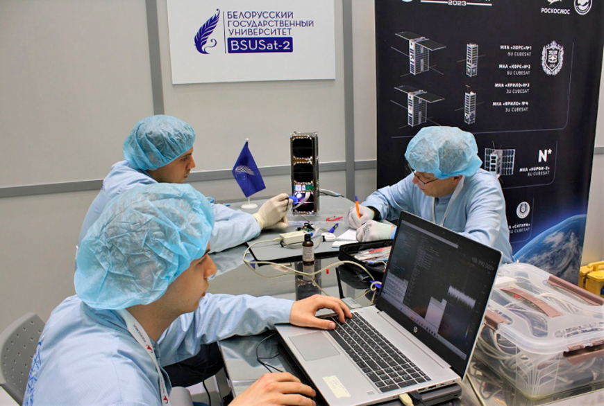 Подготовка BSUSat-2 к запуску на космодроме Восточный