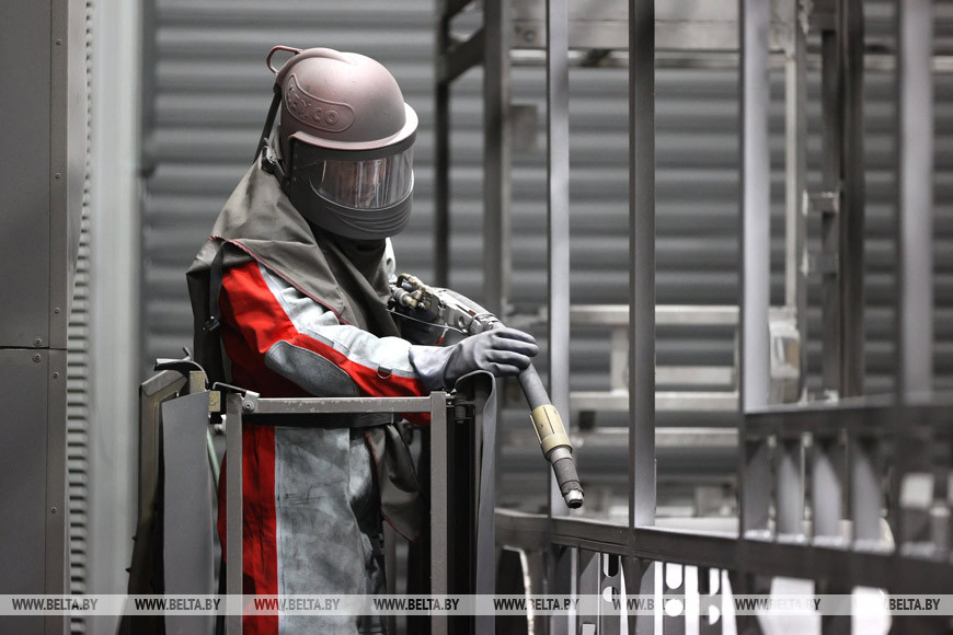 Новый цех покраски в ОАО "Управляющая компания холдинга "Белкоммунмаш" Новый цех покраски в ОАО "Управляющая компания холдинга "Белкоммунмаш"