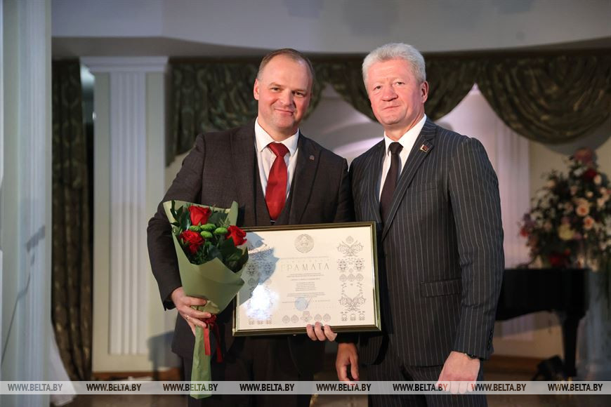 Министр культуры Анатолий Маркевич во время награждения Министр культуры Анатолий Маркевич во время награждения