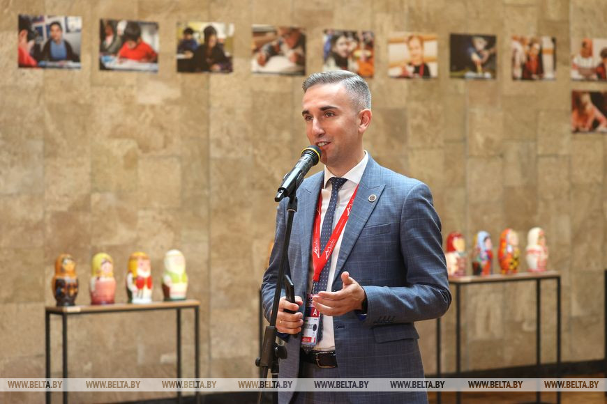 Глеб Лапицкий Глеб Лапицкий