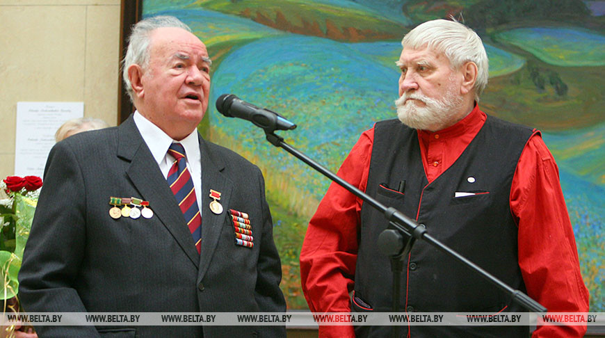 Виктор Громыко и народный художник СССР Петр Оссовский, 2010 год Виктор Громыко и народный художник СССР Петр Оссовский, 2010 год