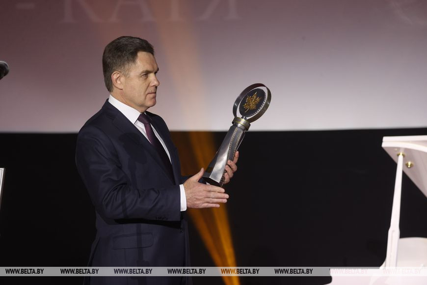 Заместитель премьер-министра Игорь Петришенко во время вручения специального приза Президента Беларуси "За гуманизм и духовность в кино" Заместитель премьер-министра Игорь Петришенко во время вручения специального приза Президента Беларуси "За гуманизм и духовность в кино"