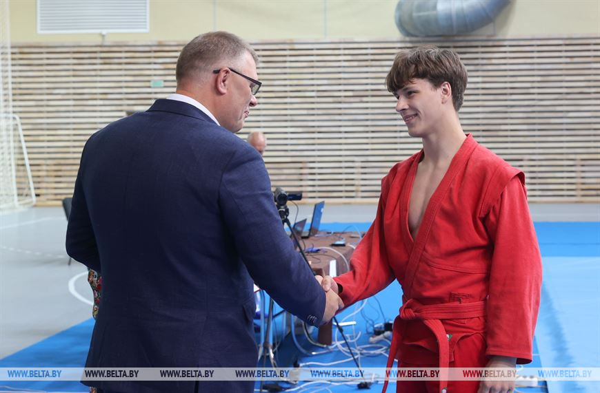 Александр Кобрусев