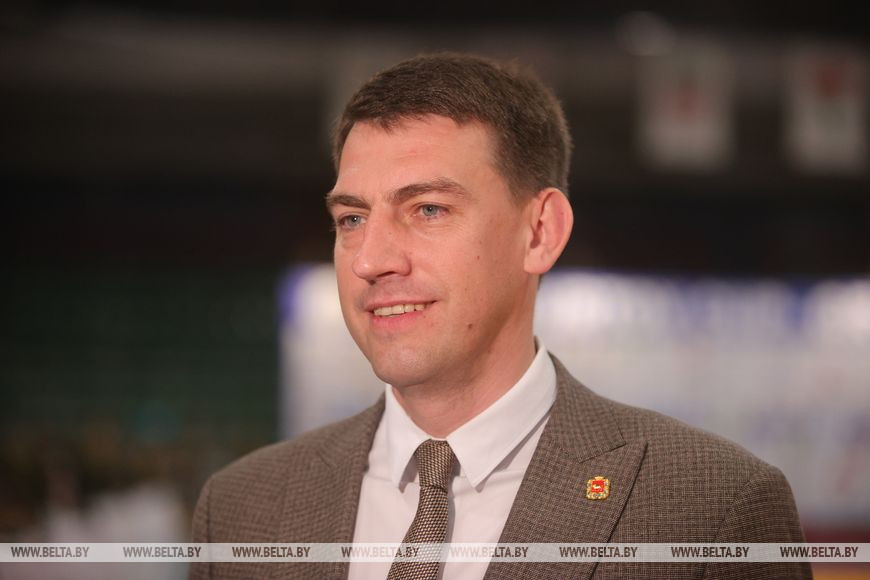 Максим Малаховский Максим Малаховский