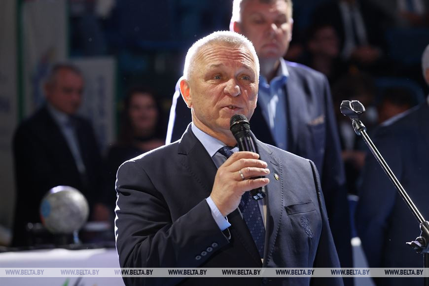 Владимир Коноплев